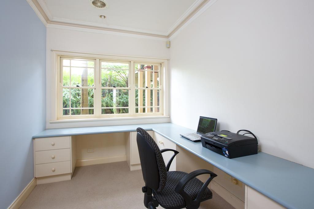 Tranquil Garden Hideaway Apartment Ormeau Exterior photo